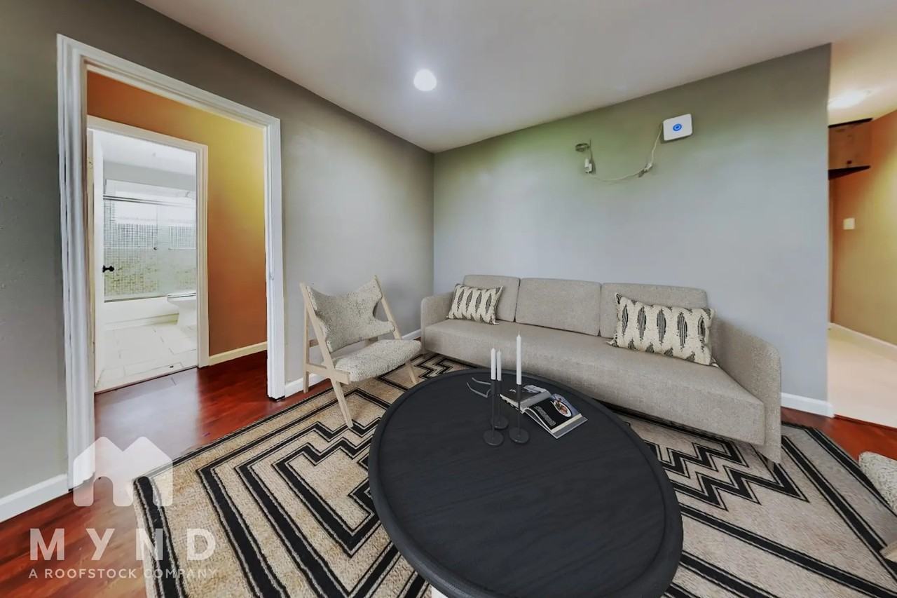 9219 Kerry Glen Cir - Photo 3 of 24