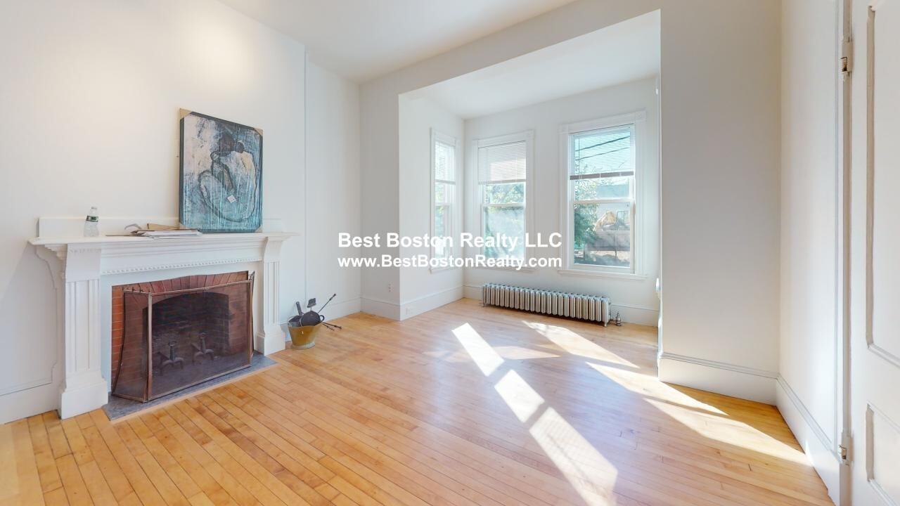 39 Laurel St #1 - Photo 5 of 11