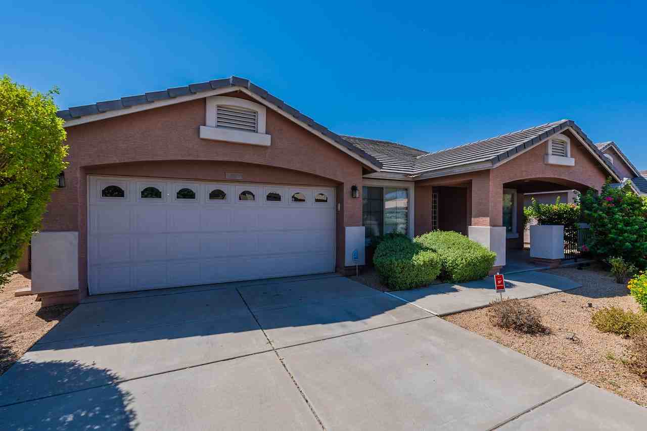 3713 E Utopia Rd - Photo 3 of 43