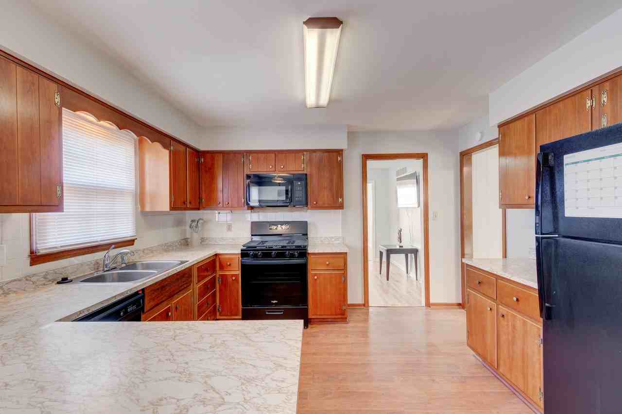 E 54th Pl & Daniel Dr #2D - Photo 7 of 21