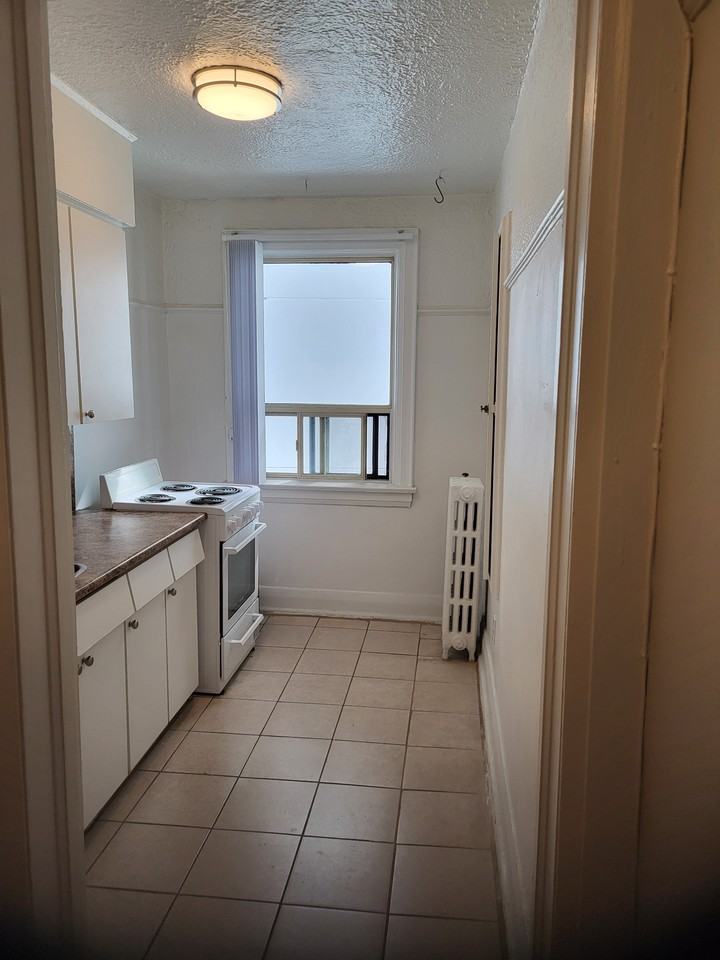 101 Vaughan Road - Photo 3 of 6