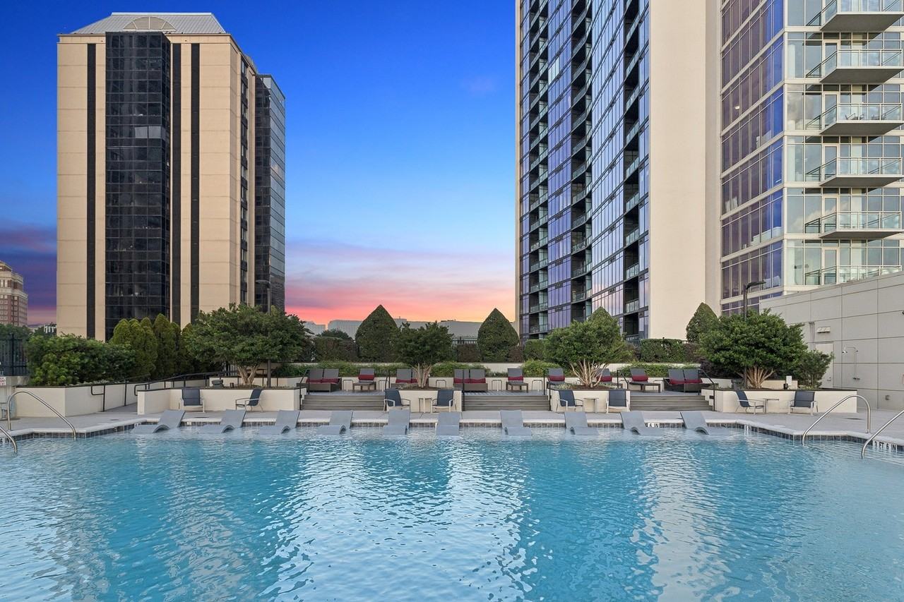 AMLI Arts Center - Photo 3 of 51