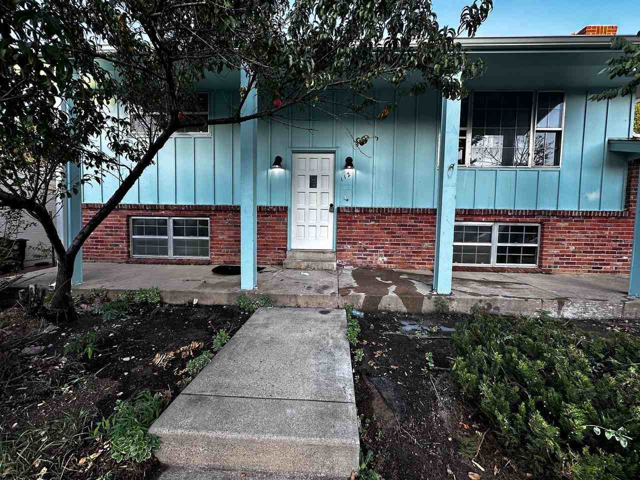 112 Cherokee Way - Photo 3 of 22