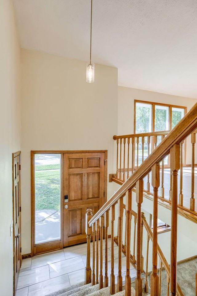 805 N 85th St - Photo 3 of 24