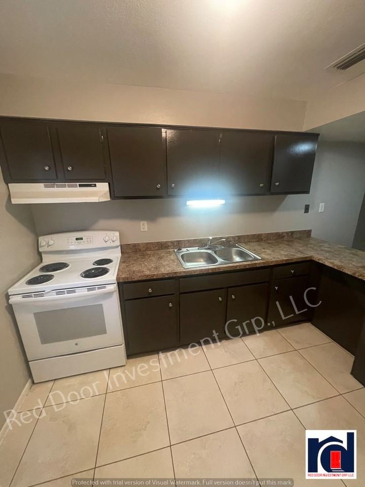 609 S Central Ave ##203 - Photo 6 of 10