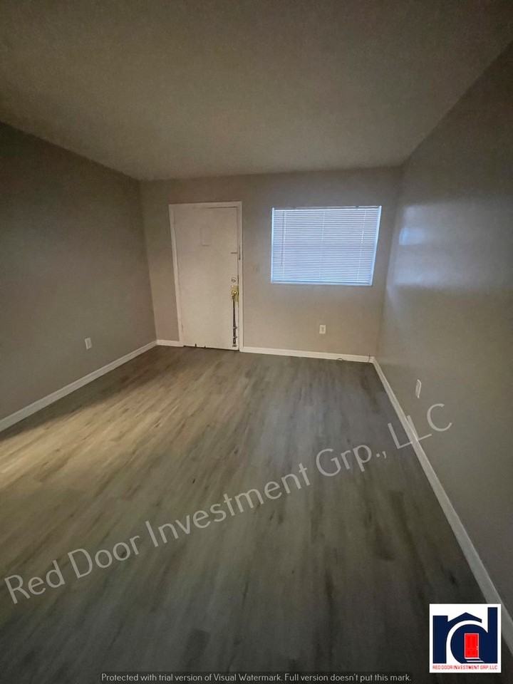 609 S Central Ave ##203 - Photo 7 of 10