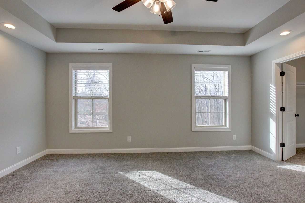 2086 Ussery Rd S - Photo 2 of 50