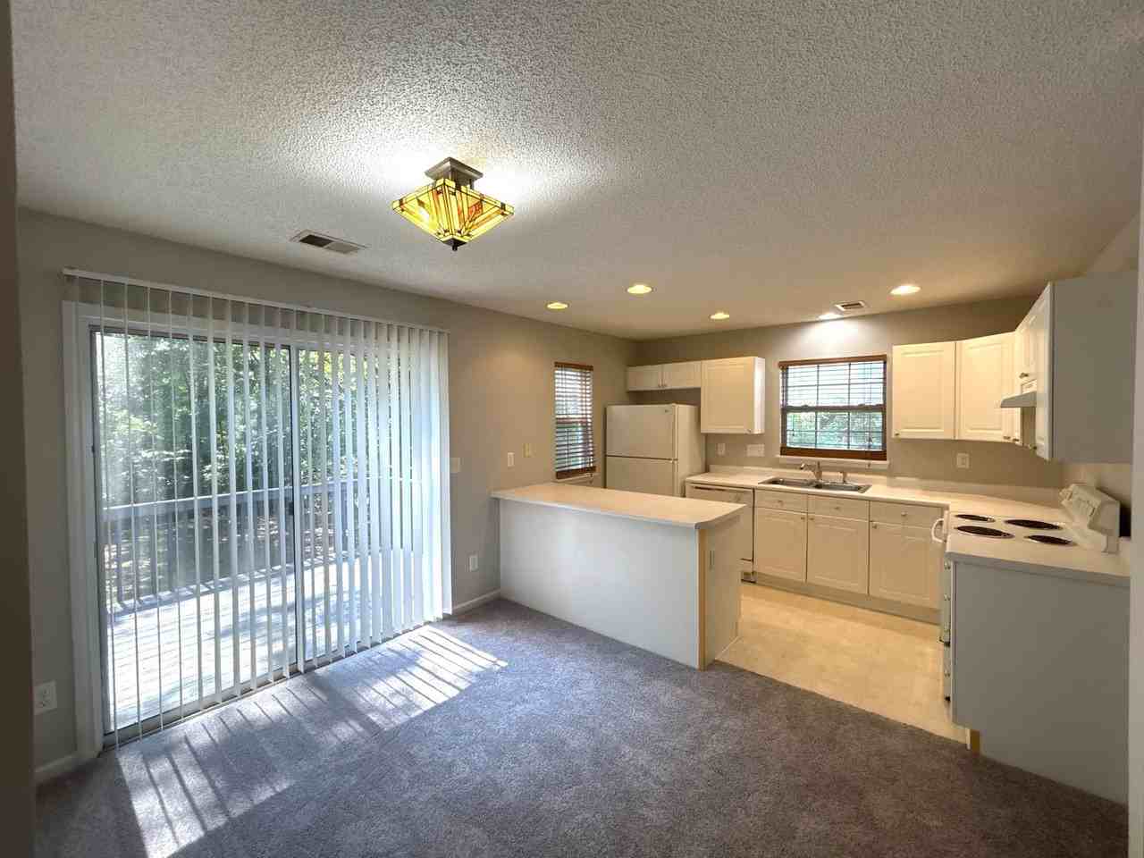 6041 Cougar Ln - Photo 7 of 21