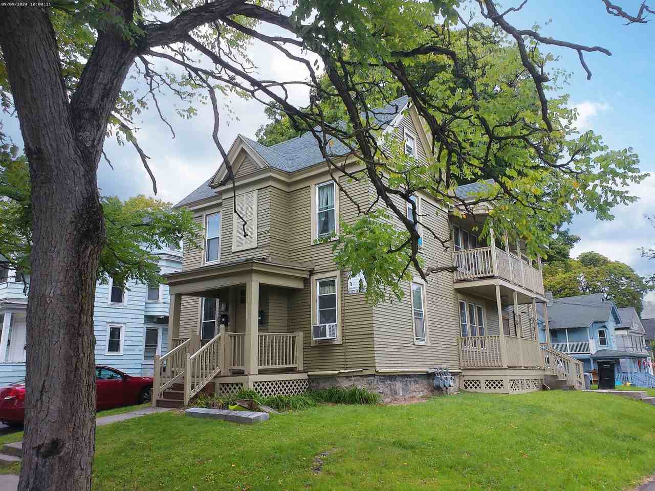107 Dell St - Photo 2 of 27