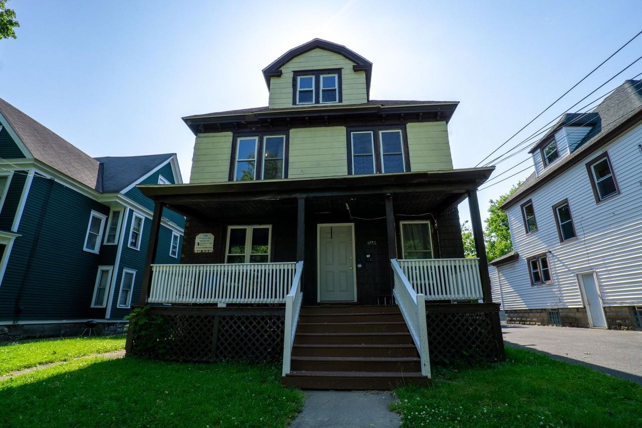 720 Livingston Ave #B - Photo 2 of 21