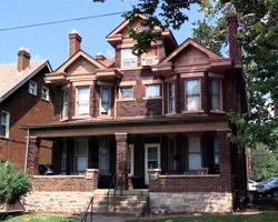 featured image of 1902 Summit St