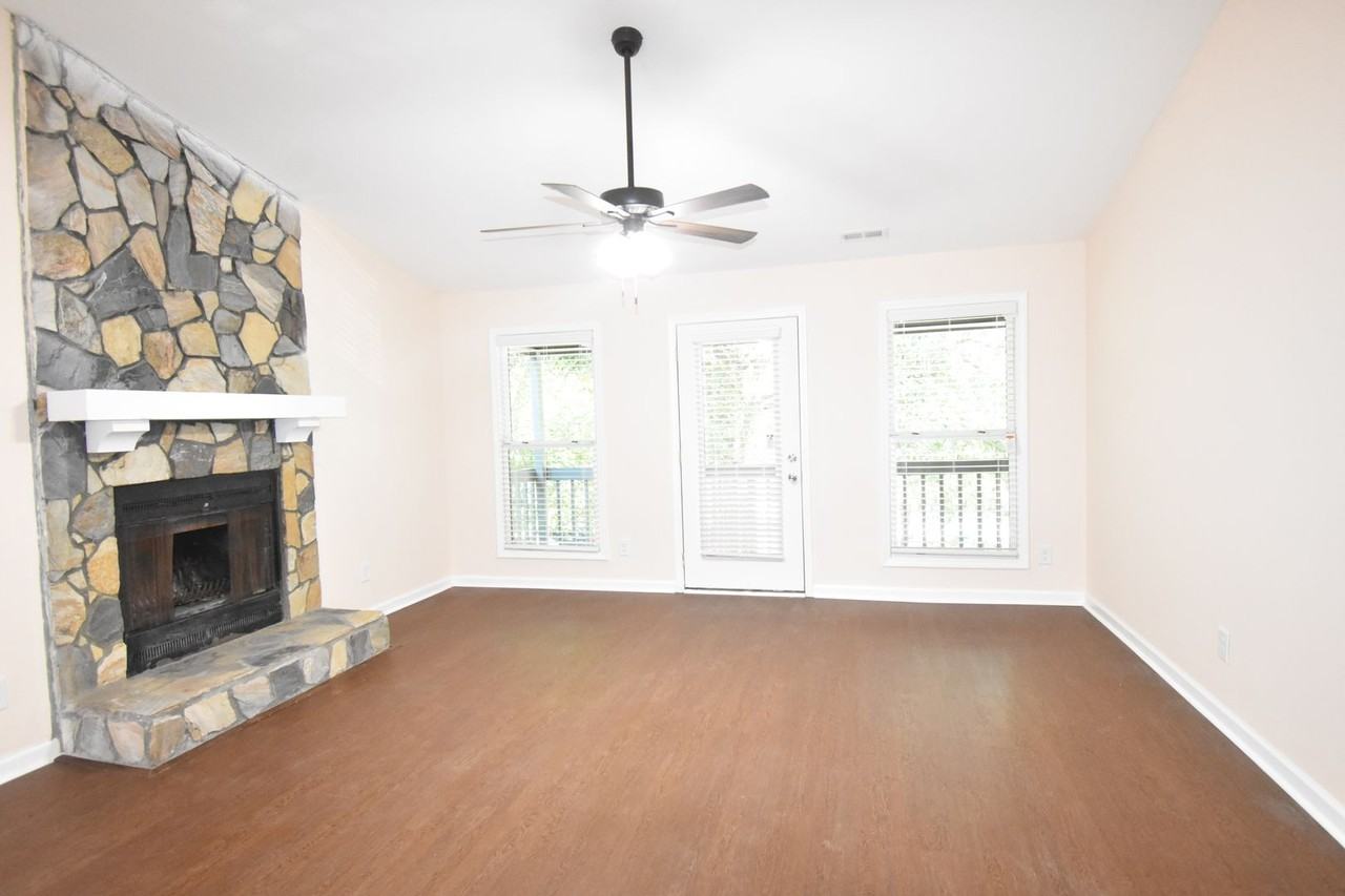 1816 Tryon Dr #5 - Photo 2 of 21