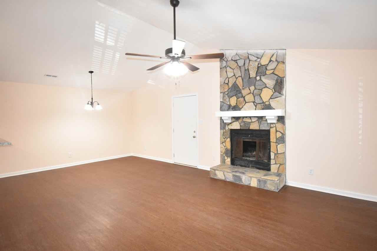 1816 Tryon Dr #5 - Photo 3 of 21