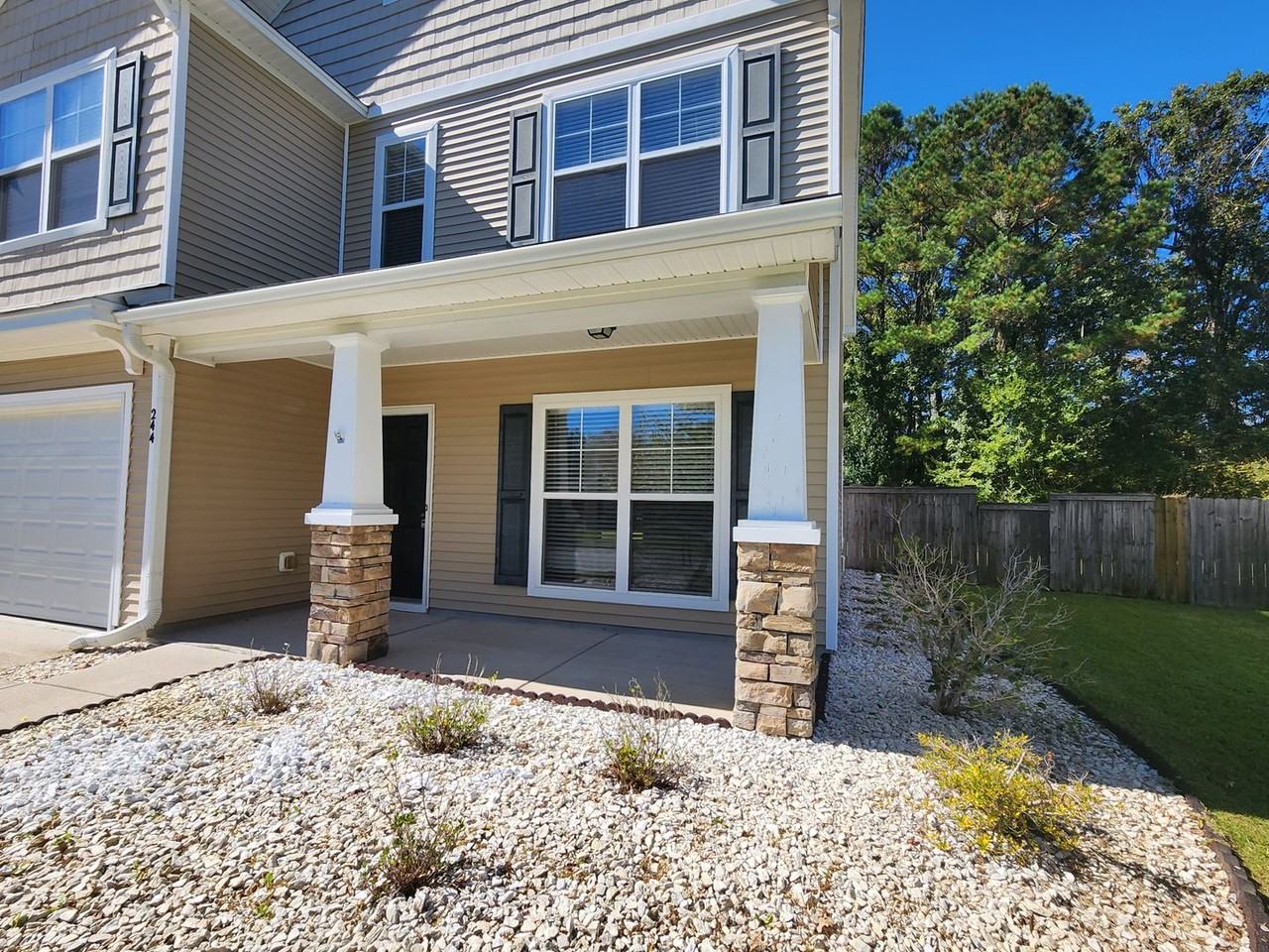 244 Island Green Rd - Photo 3 of 25