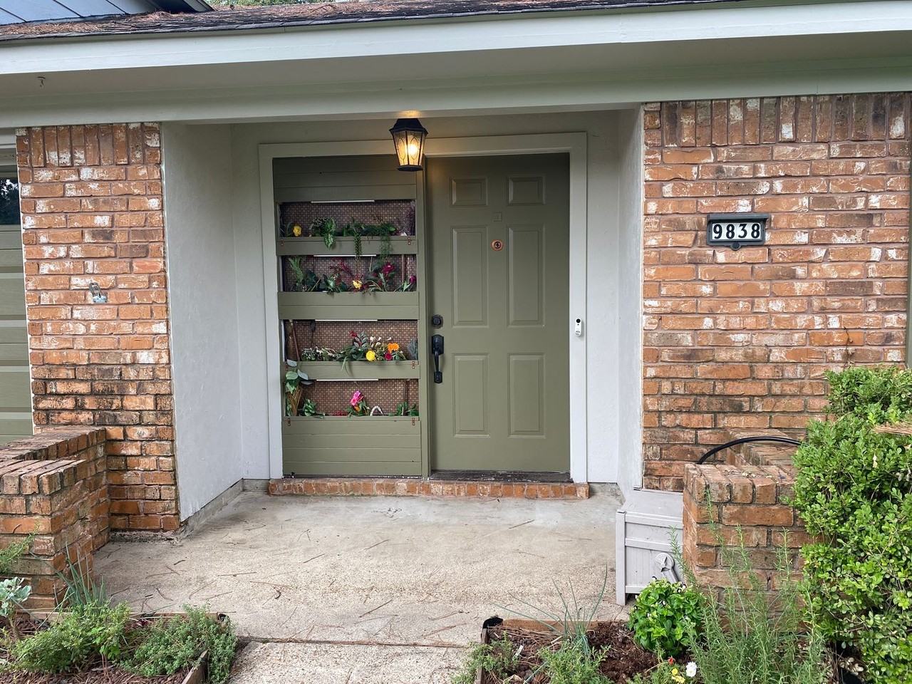 9838 High Point Dr - Photo 3 of 28