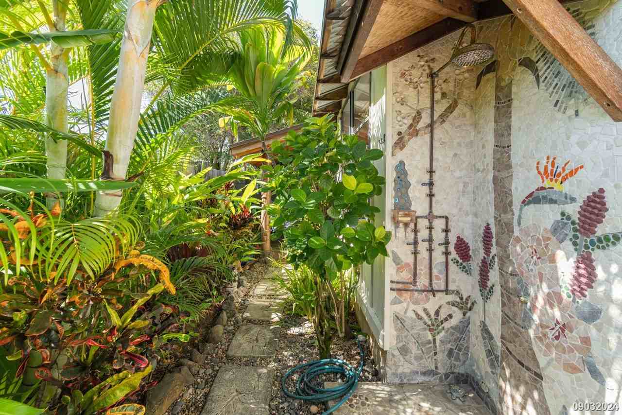 308 Awakea Rd - Photo 3 of 31