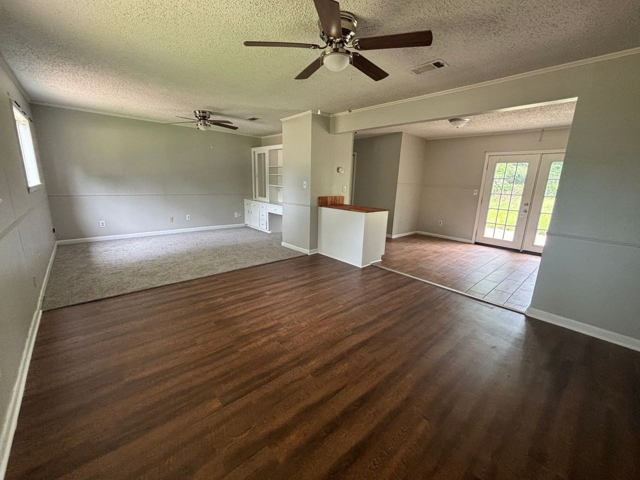 1300 Meadowview Drive - Photo 2 of 11