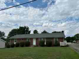 featured image of 927 Kenwood Dr