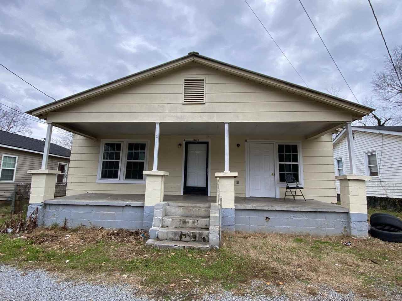 2415 Maple Road - Photo 2 of 9