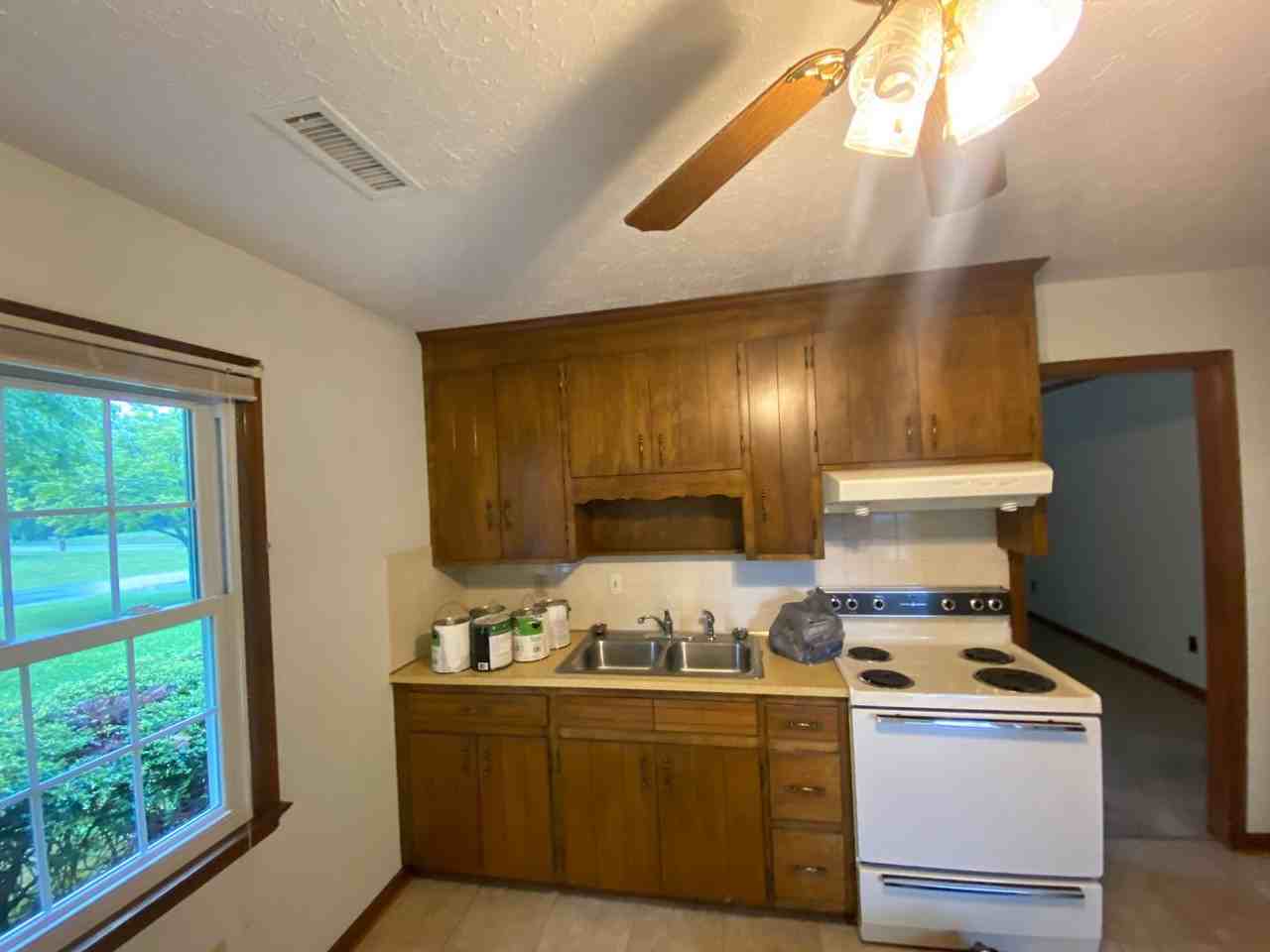 100 Forest Park Drive - Photo 3 of 11