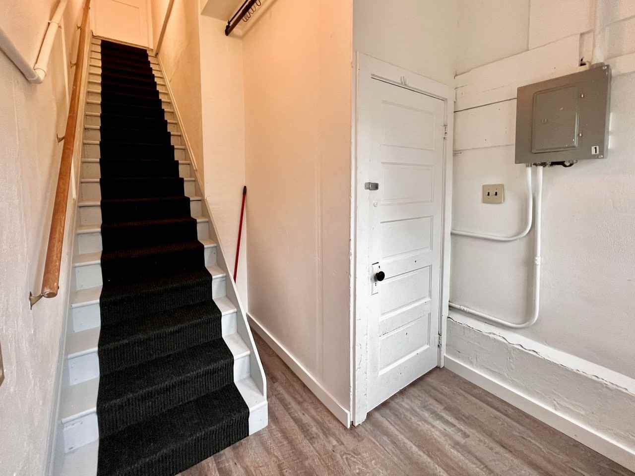 Eighth, 224 W. - Photo 2 of 22