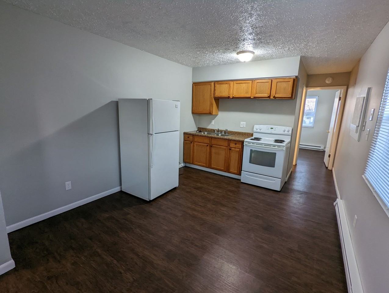 19 S Webster Ave - Photo 5 of 6