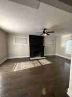 featured image of 2122 Summit St