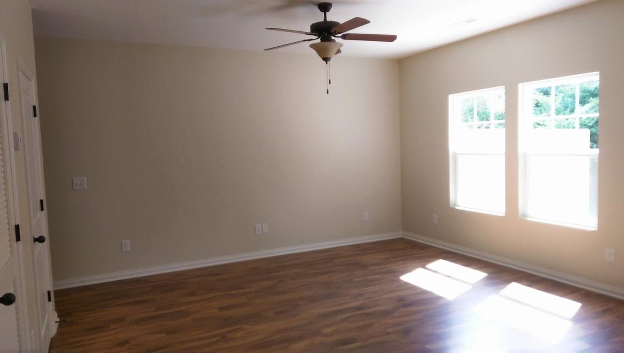 8412 Brookmoor Ln - Photo 3 of 14