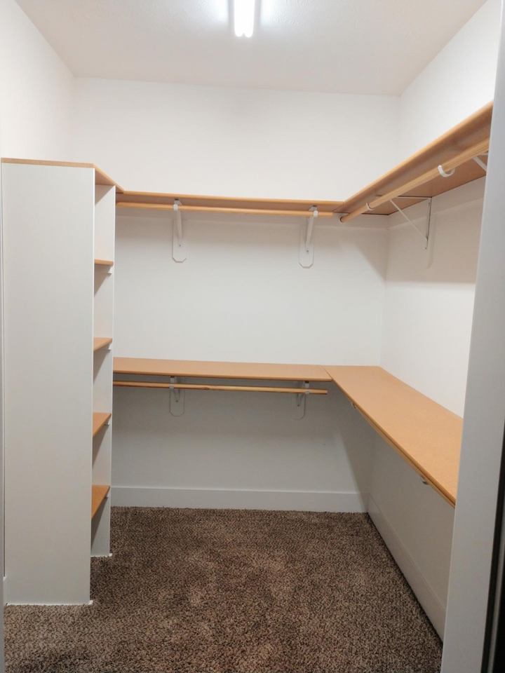 8851 S 78th St - Photo 7 of 14