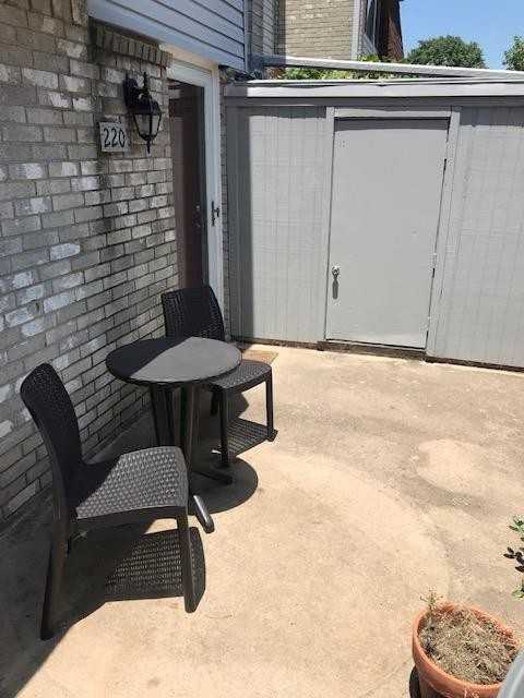 220 Justin Dr - Photo 2 of 14