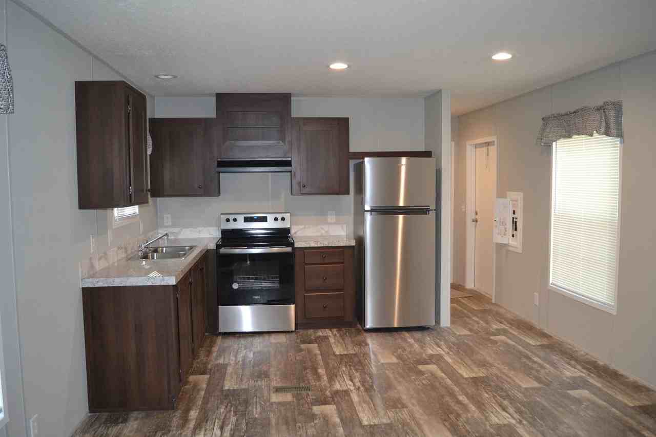 121 Garlington Cir - Photo 4 of 11