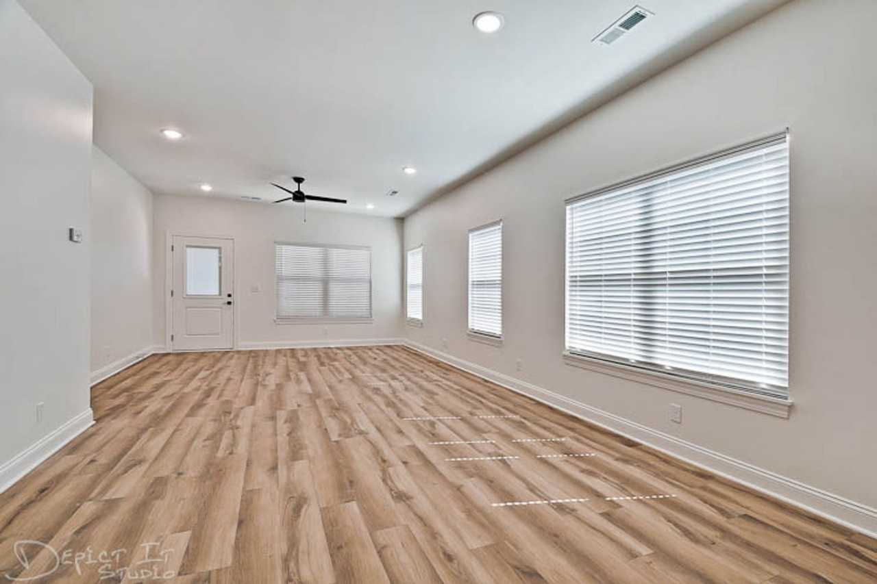 269 Turnberry Ct - Photo 4 of 18