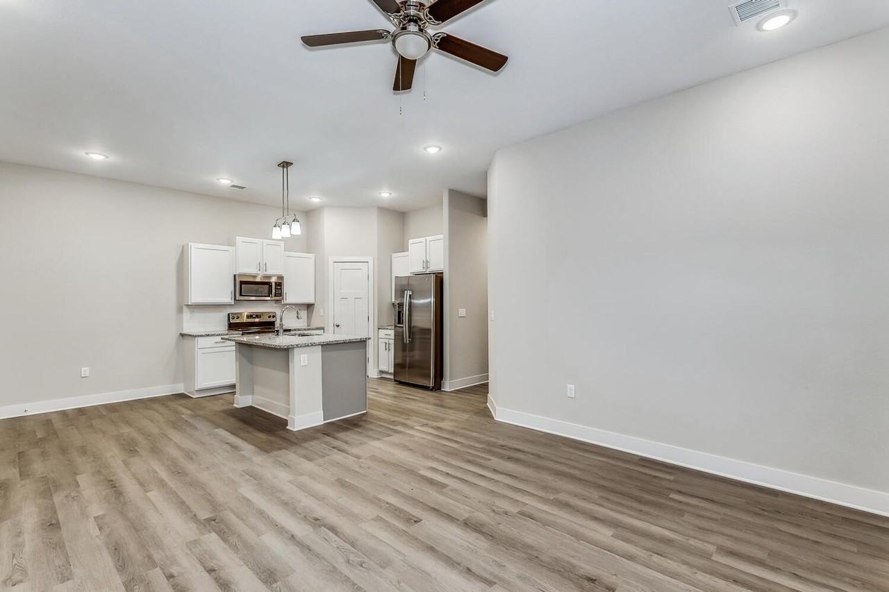 4634 S Kessler Cir - Photo 3 of 22