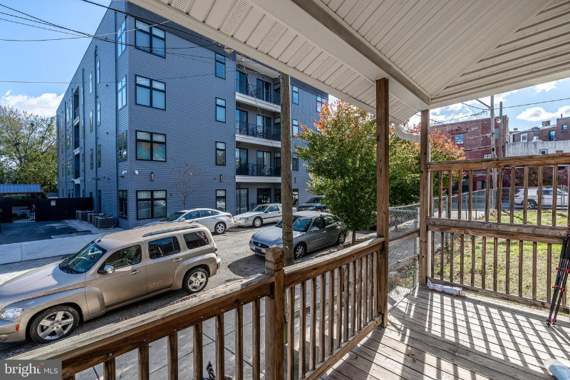 606 N Union St - Photo 7 of 8