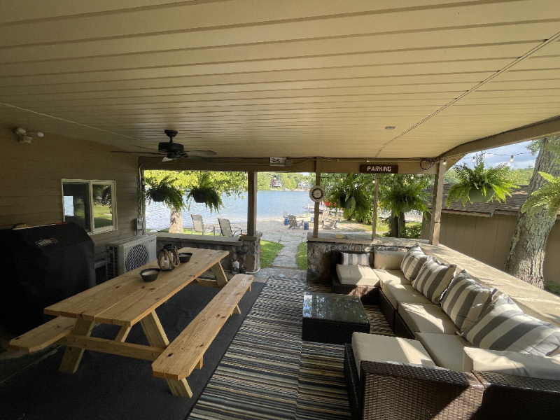 7811 Hillside Drive - Photo 2 of 12