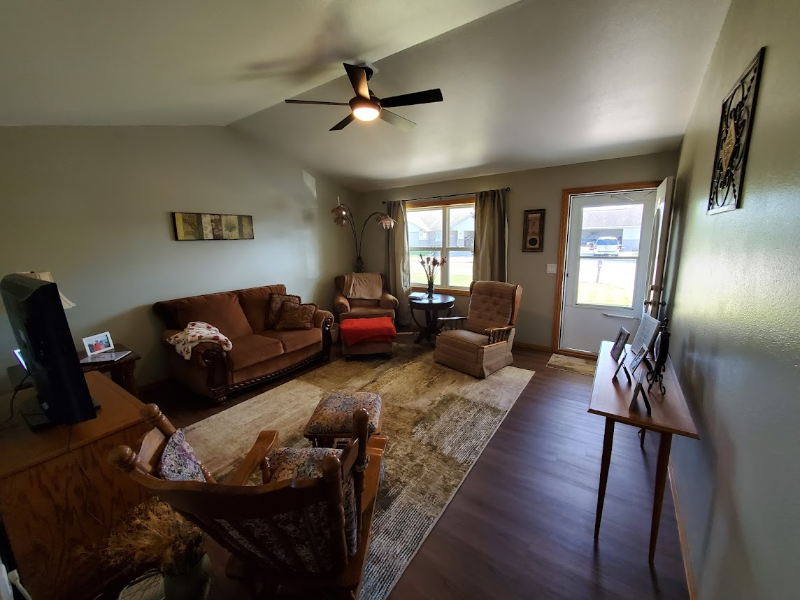 1223 Trailside Ter - Photo 2 of 10
