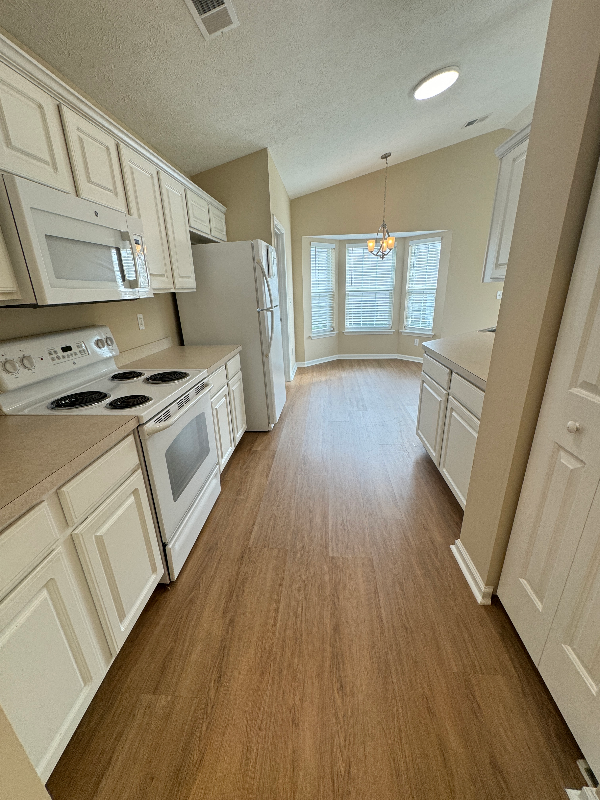 4512 E Walkerton Rd - Photo 6 of 20