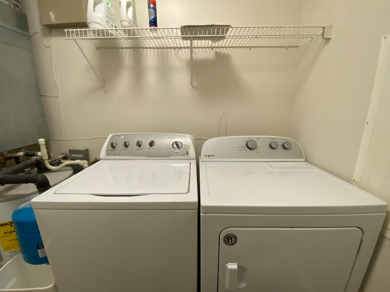 9548 University Terrace Dr #D - Photo 3 of 10