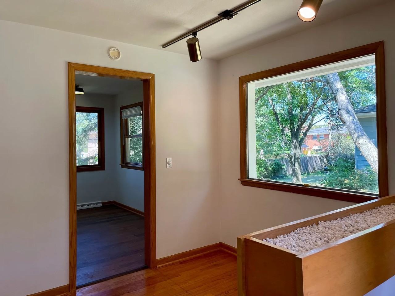 302 N Meadow Ln #NA - Photo 3 of 18