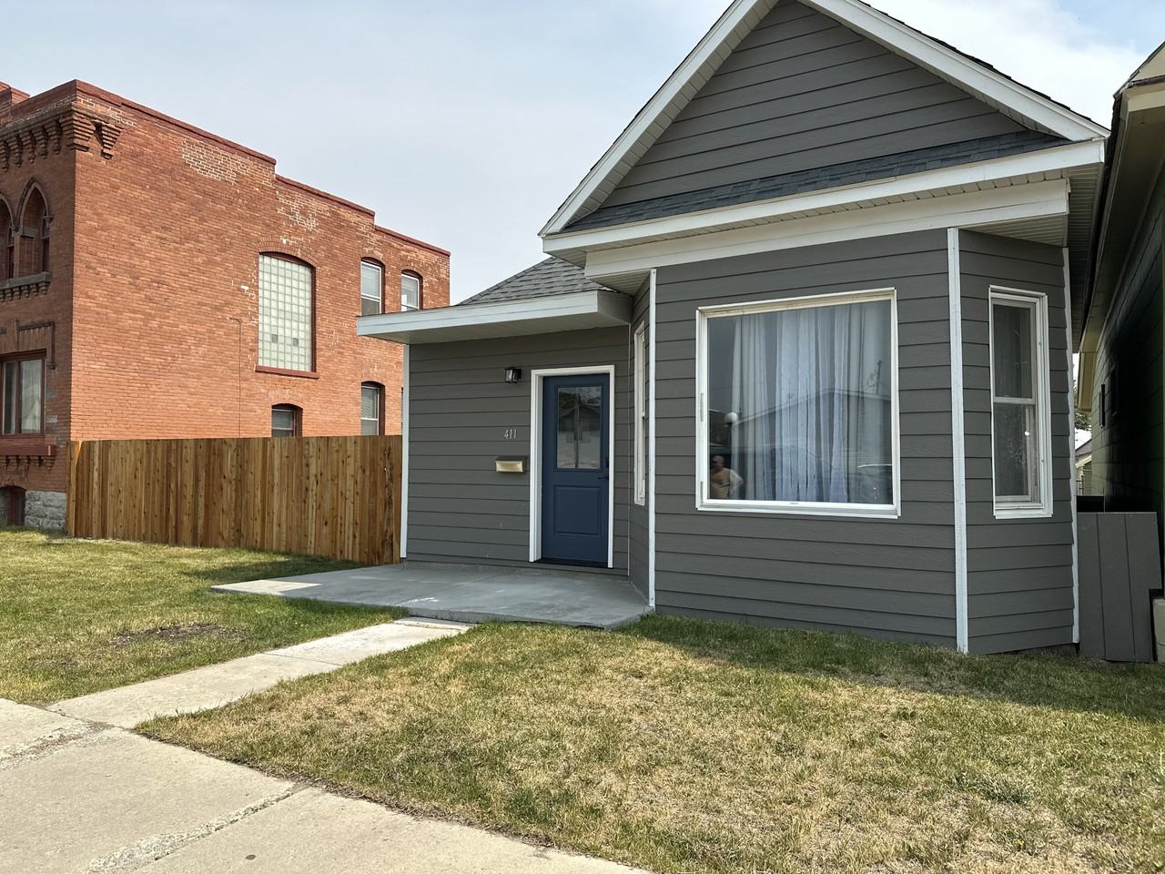 411 Alder St #NA - Photo 2 of 24