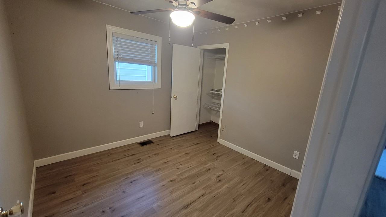 737 Ray St #NA - Photo 6 of 12