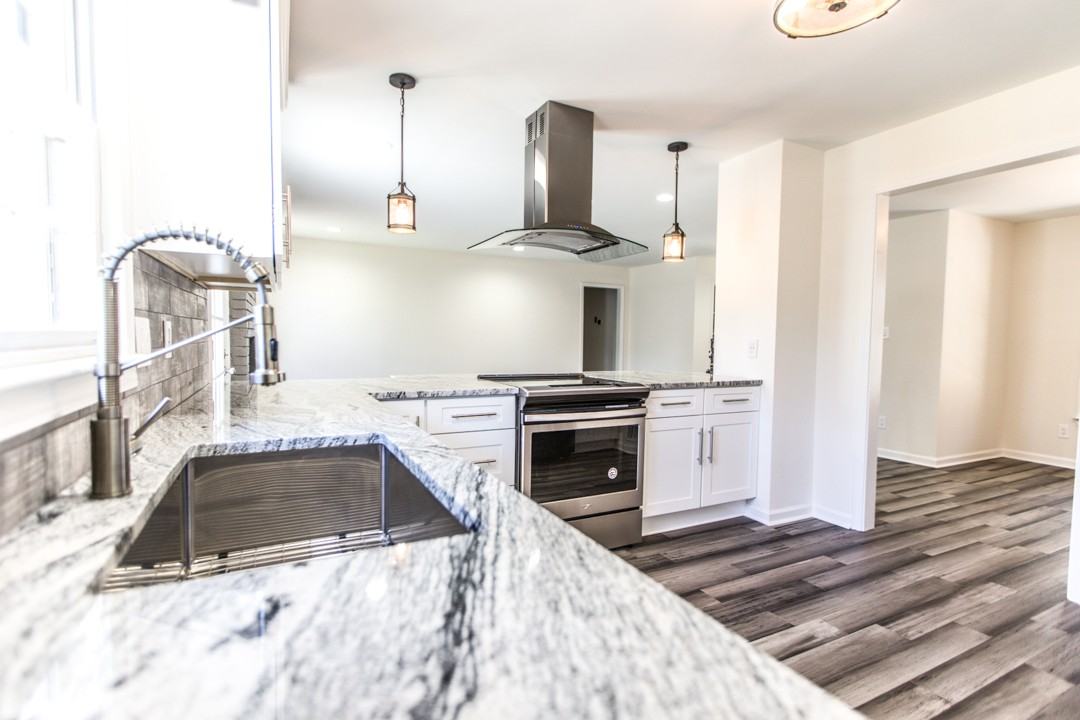 2489 Van Fleet Cir #NA - Photo 3 of 10