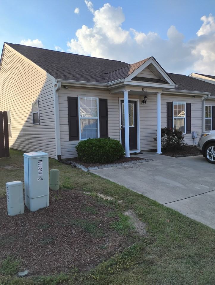 3030 Combray Cir - Photo 2 of 10