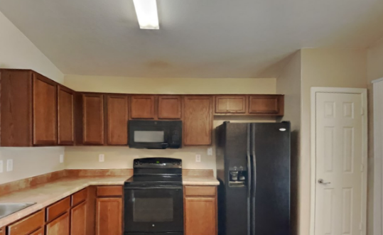 36590 West San Clemente Street - Photo 2 of 7