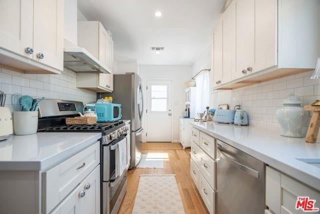 4117 Mildred Ave - Photo 3 of 8