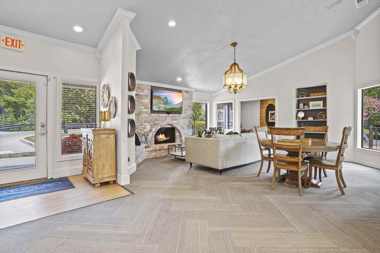 Creekwood Apartments - Photo 4 of 18