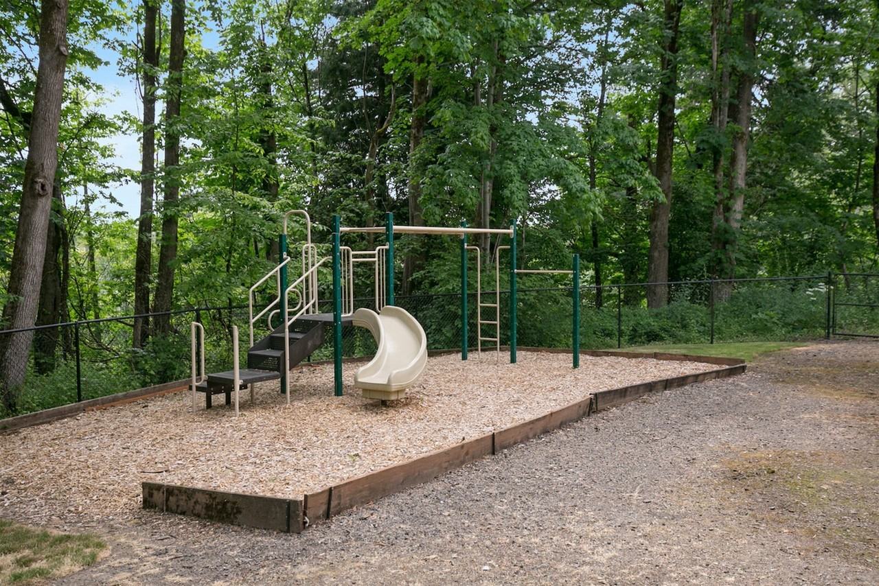 Glacier View - Photo 5 of 31