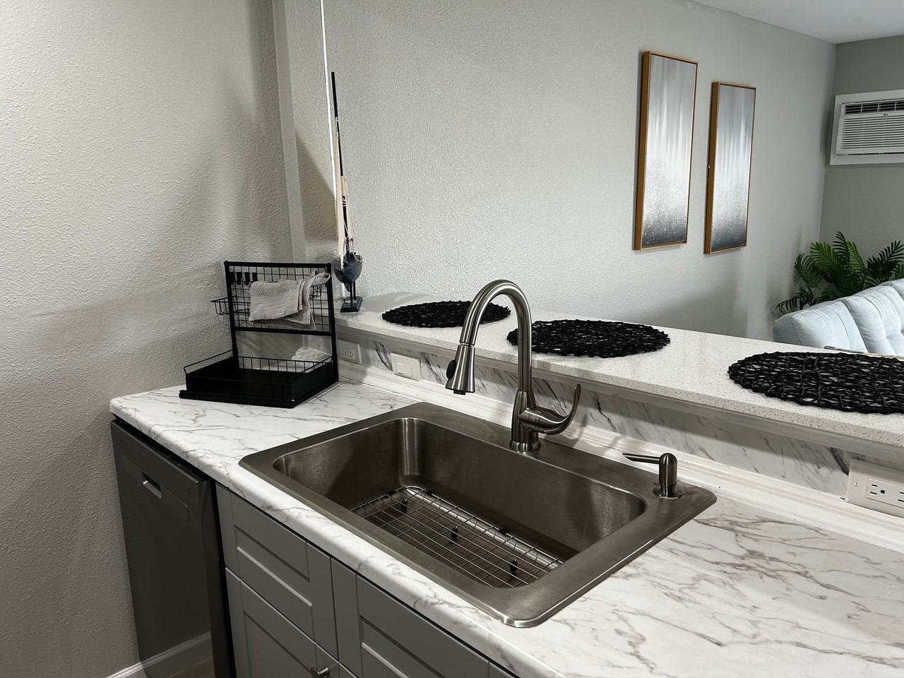 Casa Del Parque Luxury Apartments - Photo 6 of 50