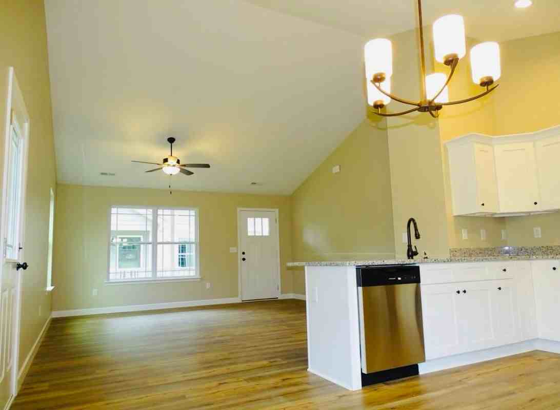 528 Tucapau Rd - Photo 2 of 12