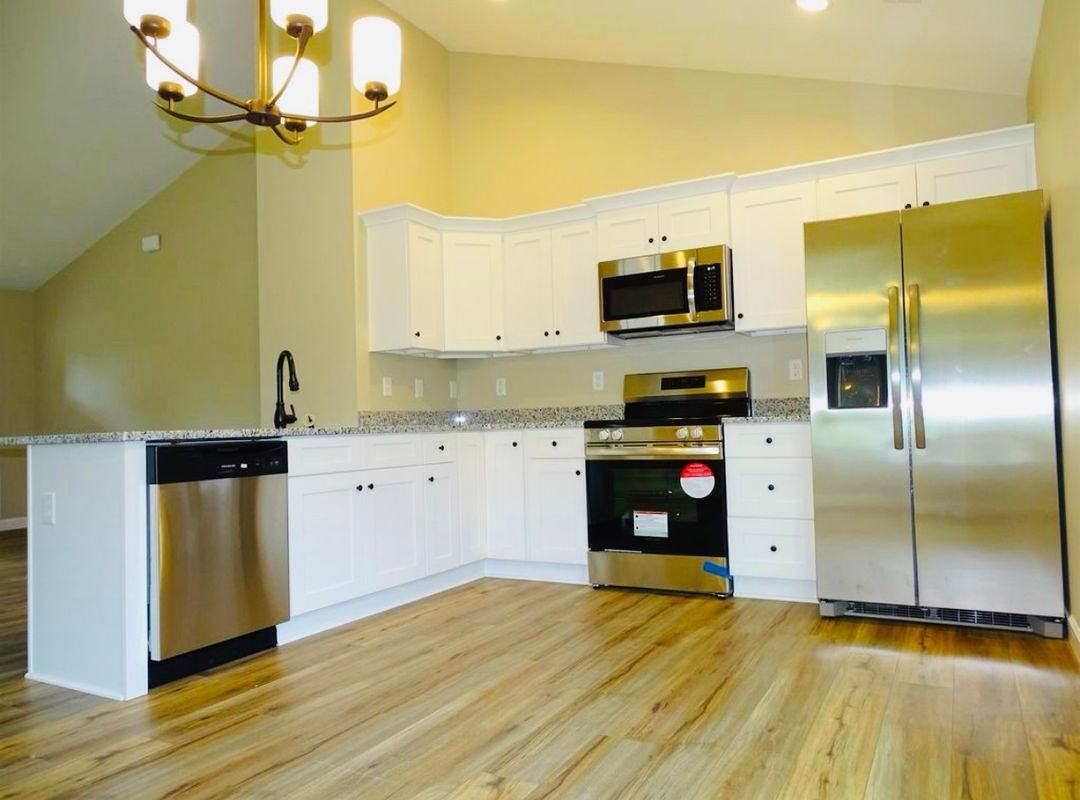 528 Tucapau Rd - Photo 3 of 12